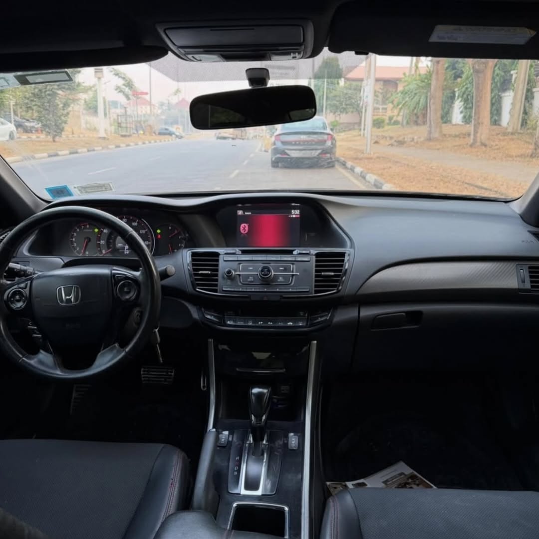 Sleek 2017 Honda Accord Sport: Full Duty, Accident-Free