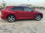 Luxury Venza: V6, Panoramic Roof, Cream Leather