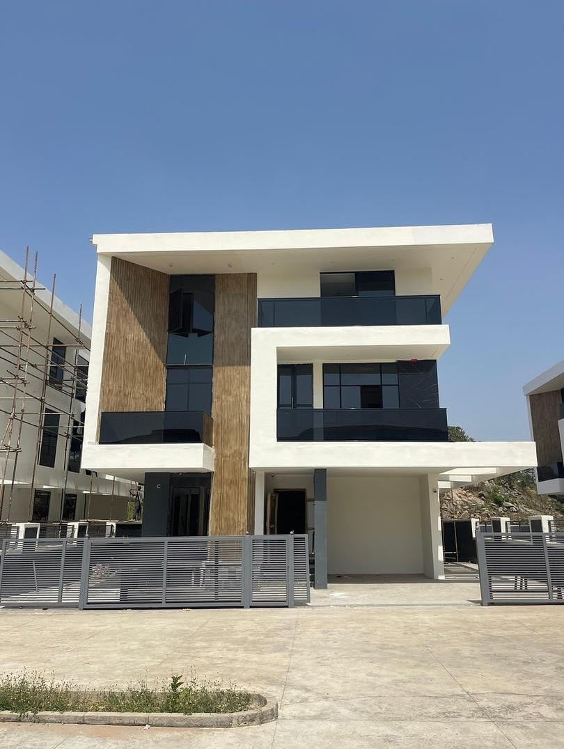 Opulent 6-Bed Villa with Pool & Smart Home in Guzape