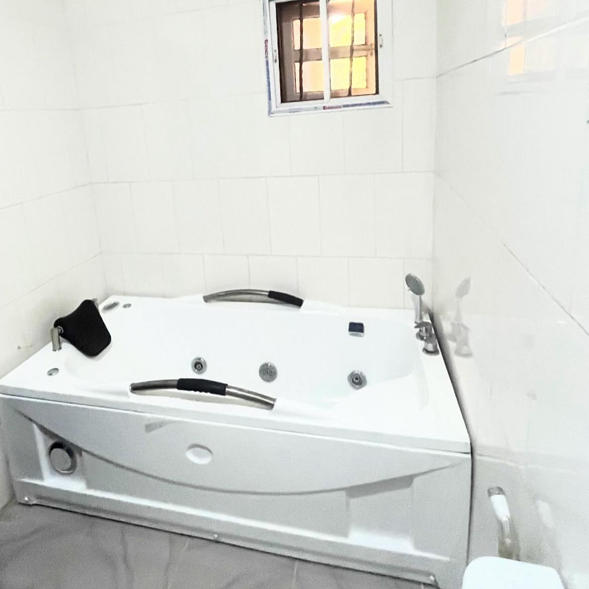 Your Serene Gwarimpa Haven: 24/7 Power & Premium Comfort