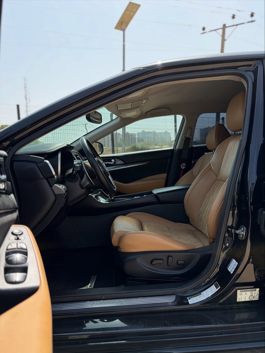 2016 NISSAN MAXIMA SR: Unleash Your Inner Driver