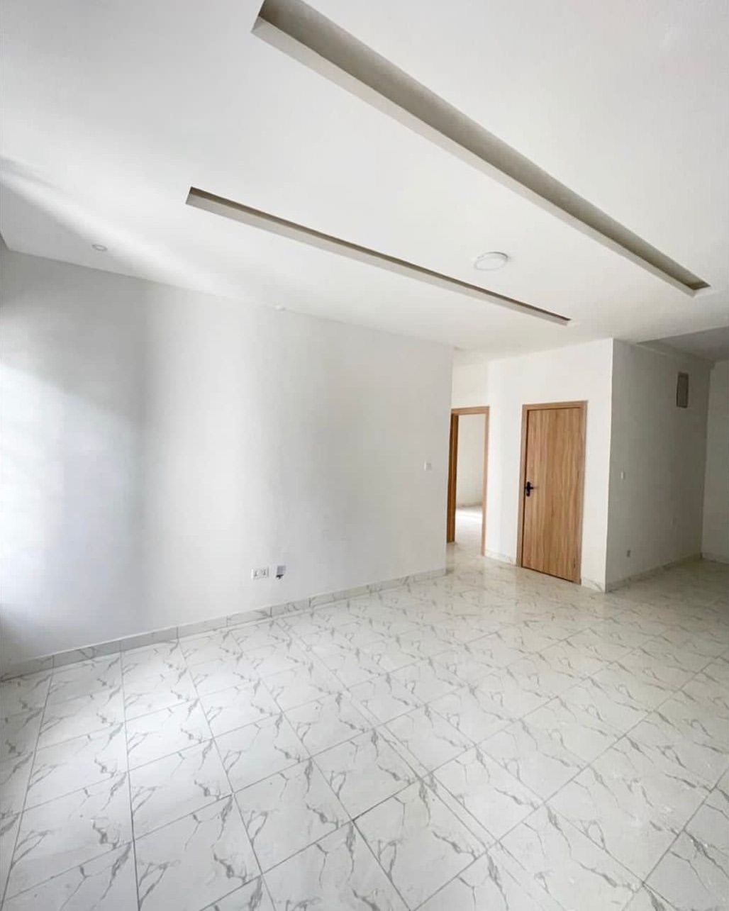 Distress Sale: Prime VGC 2-Bed Gem!