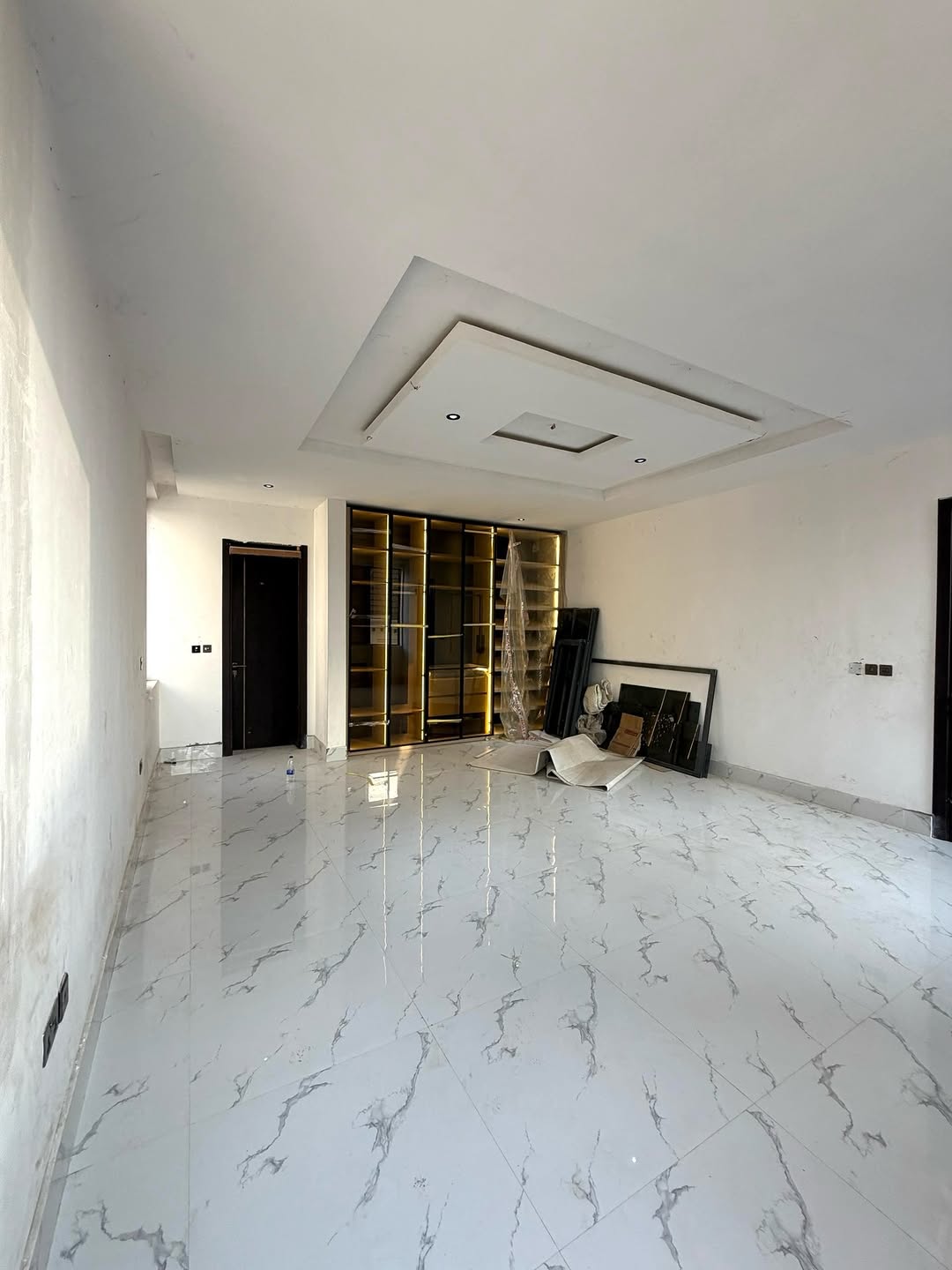 Exclusive 5BR Duplex with Rooftop Pool in Katampe