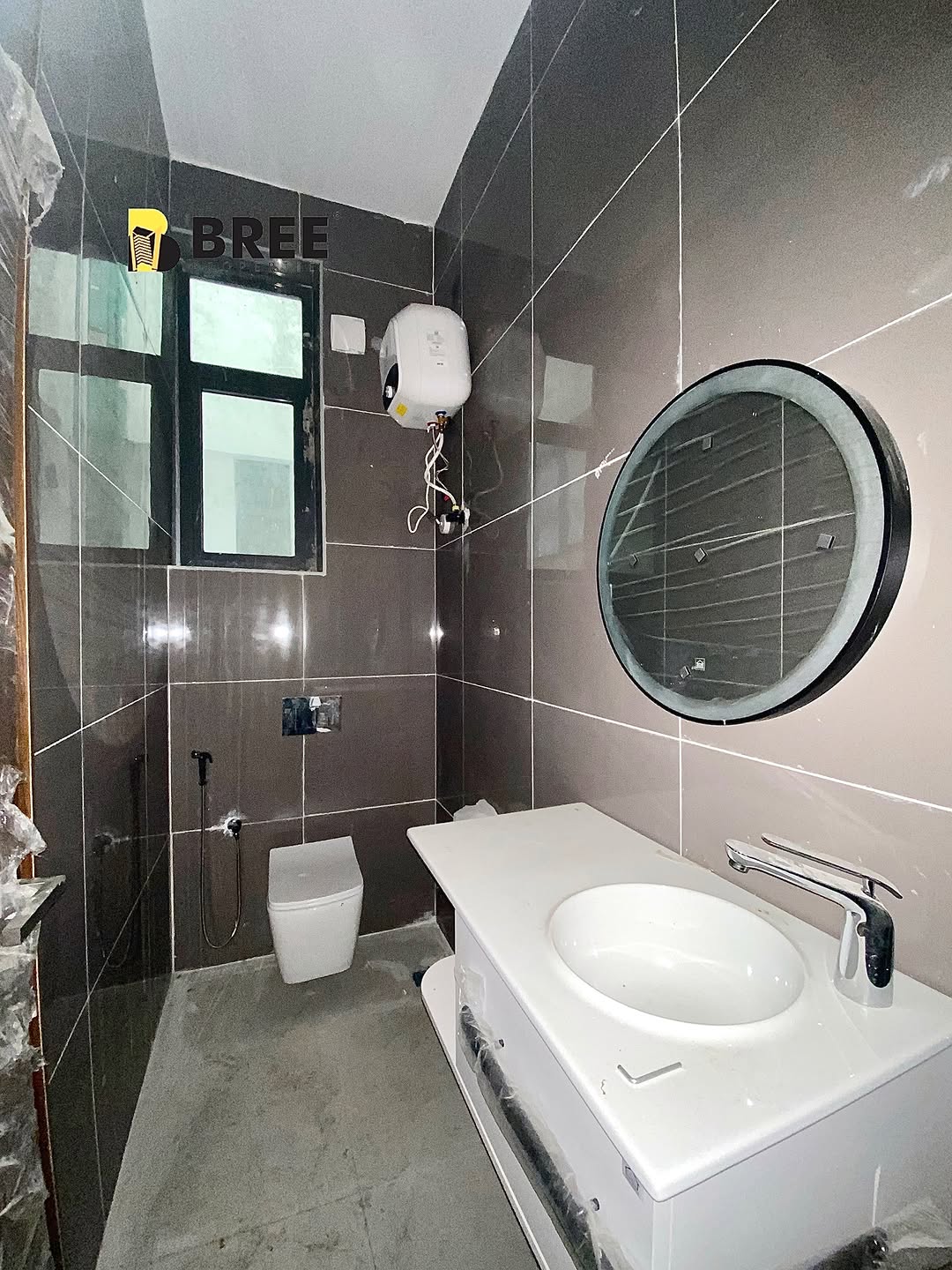 Lekki’s Ultimate 2-Bedroom Oasis with Pool & Gym