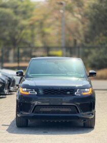 Luxury Redefined: 2019 Range Rover Sport HSE