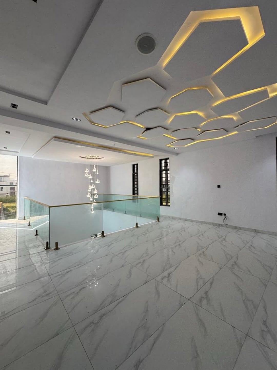 Lekki’s Ultimate 5-Bed Duplex with Resort-Style Pool