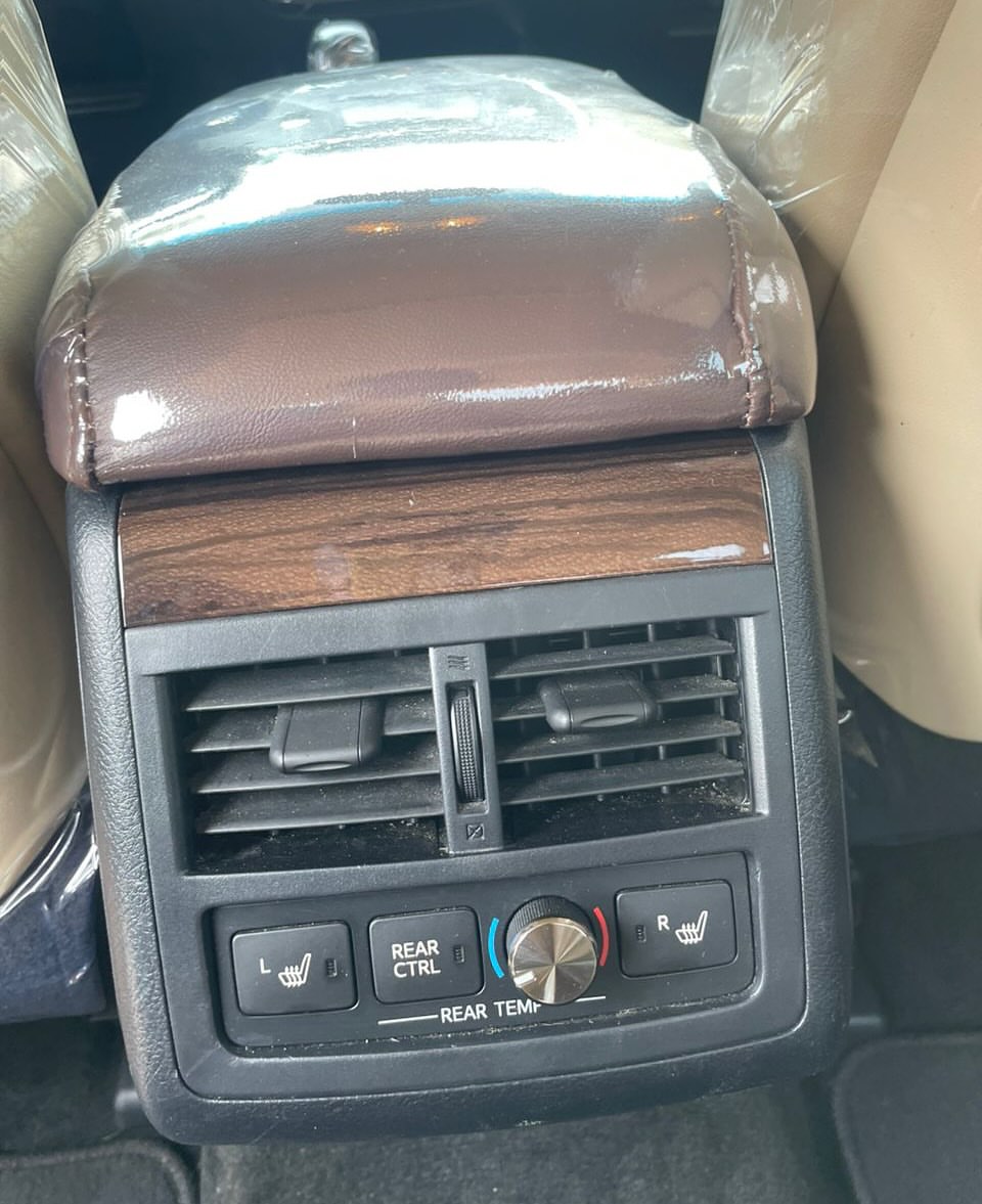 Luxury 2013 Toyota Avalon: Sunroof & Tech, 21M Naira