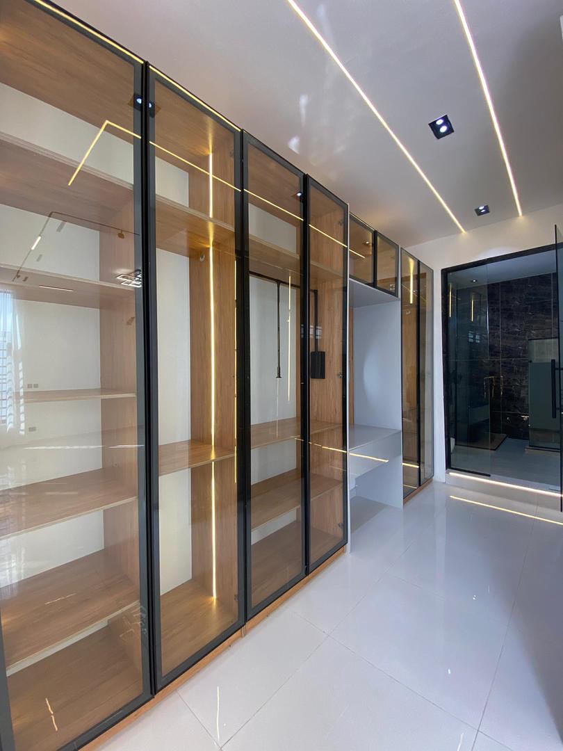 Spacious 5-Bedroom Haven in Serene Chevron Estate