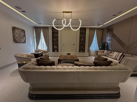 Lifecamp’s Smart 7-Bedroom Haven with Elevator