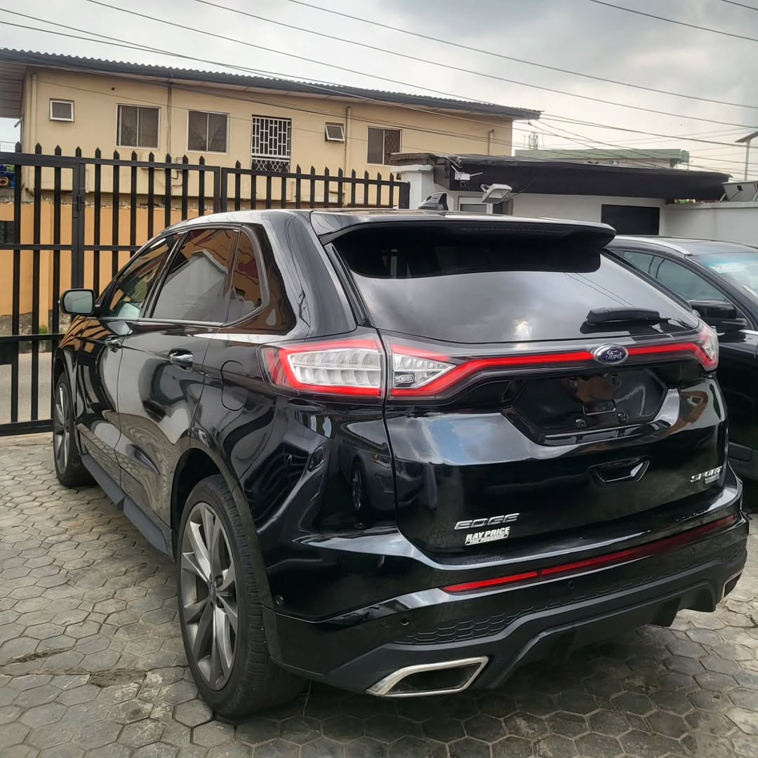 2017 Ford Edge Sport: 315HP Turbo V6, Mint & Loaded