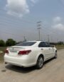 Luxury Lexus ES350: Sunroof & Premium Tech