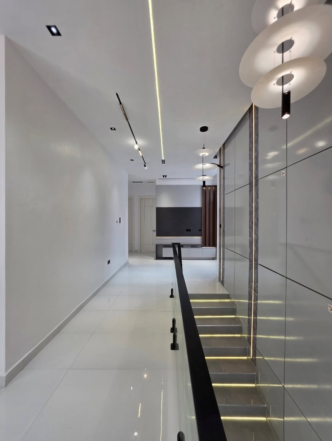 Lagos Luxury: 5-Bedroom Poolside Estate with BQ