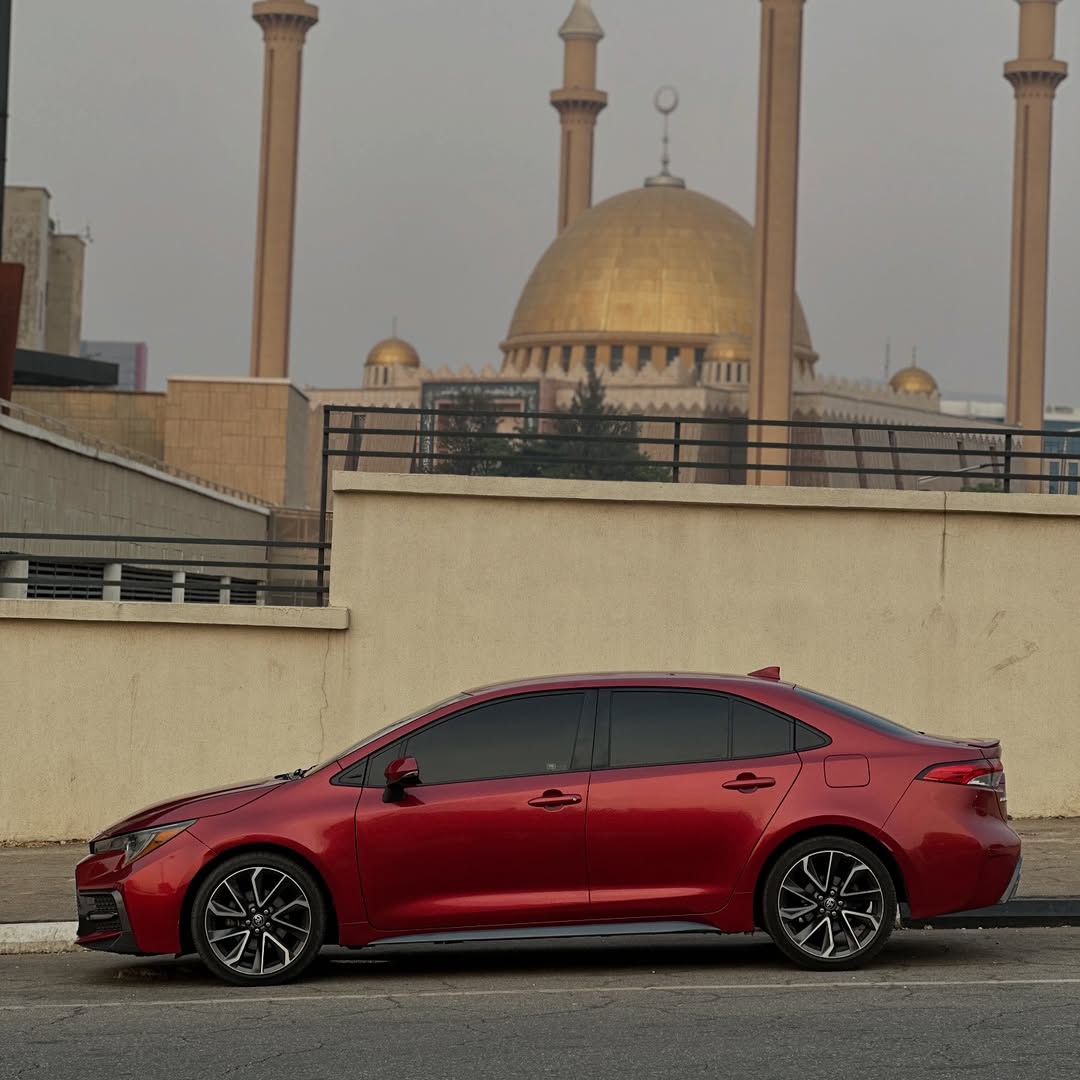 2019 Toyota Corolla SE: Like New, Duty Paid