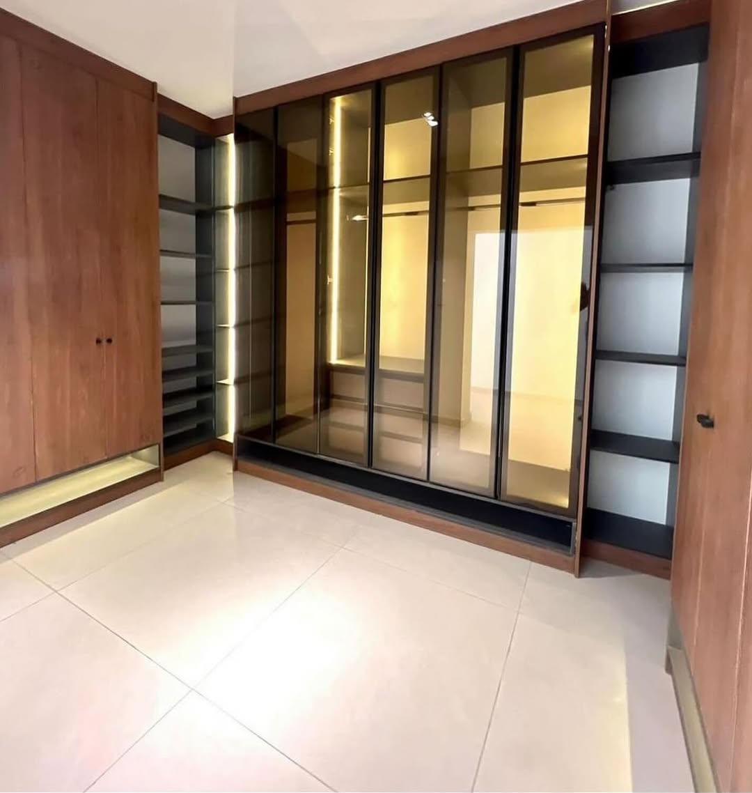 Waterfront Villa in Jabi: Your Dream Home Awaits