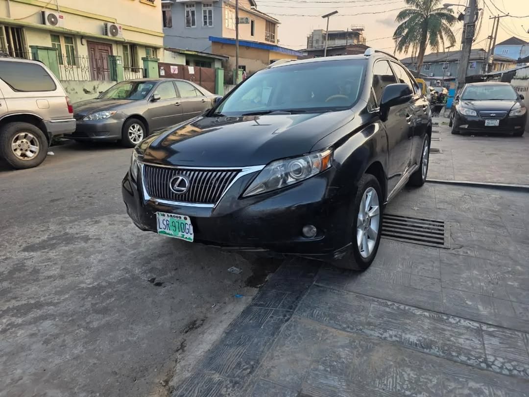 Flawless 2012 Lexus RX350: Untouched & Urgent Sale