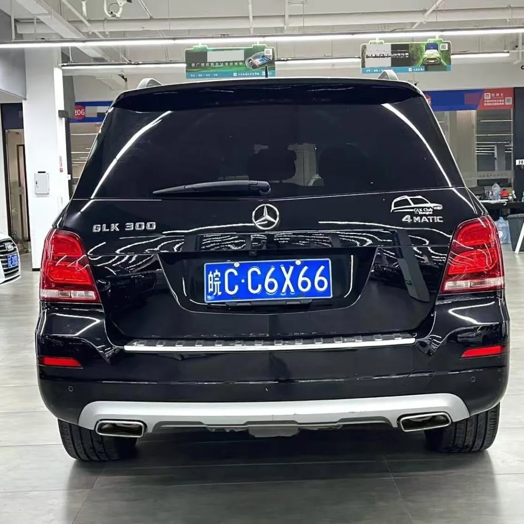 Timeless Luxury SUV: Your Mercedes Awaits