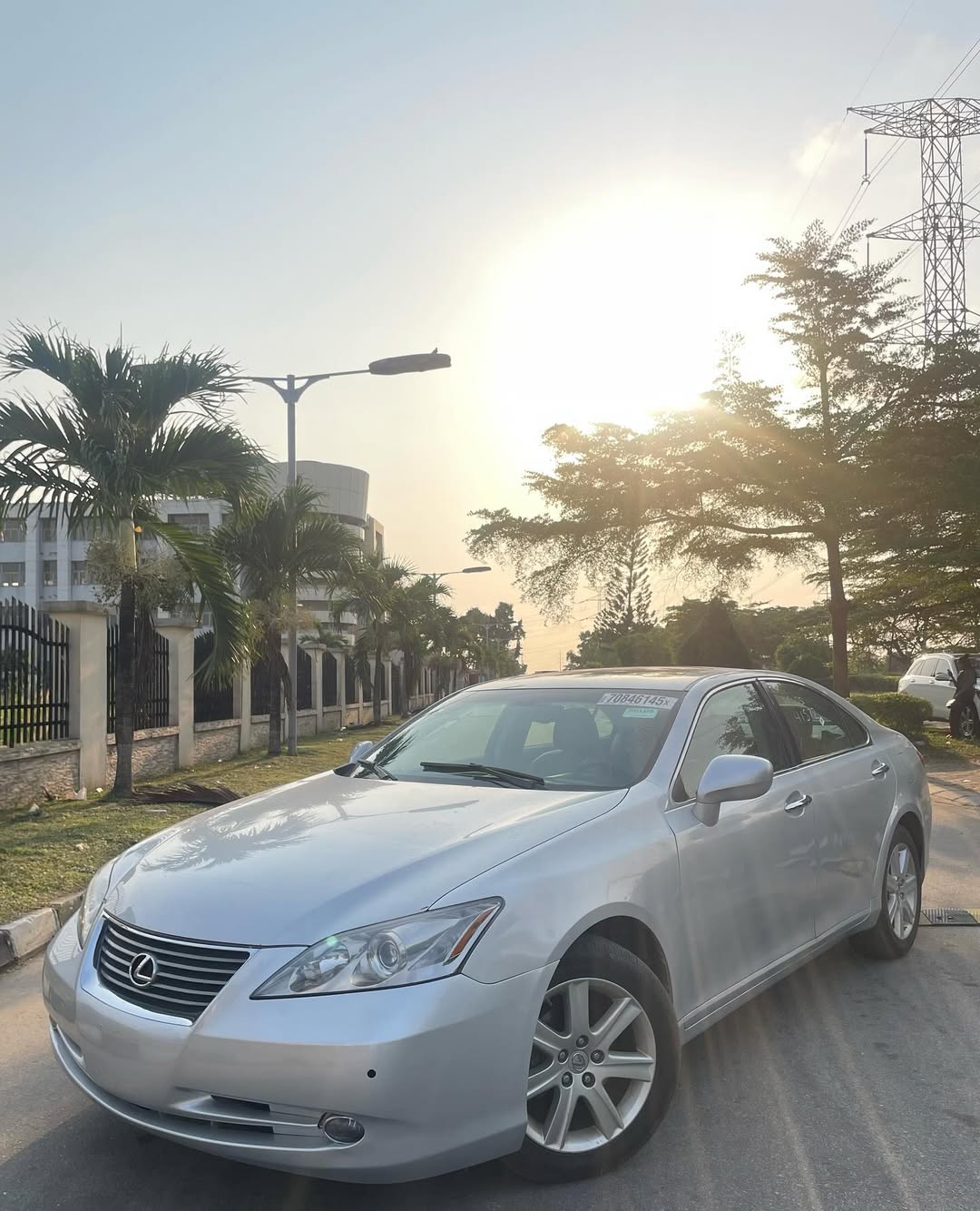 Imported Luxury: 2007 Lexus ES350 with Sunroof