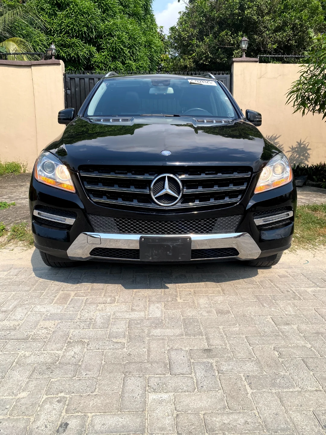 Luxury 2013 Mercedes ML350: Own Prestige for 27M