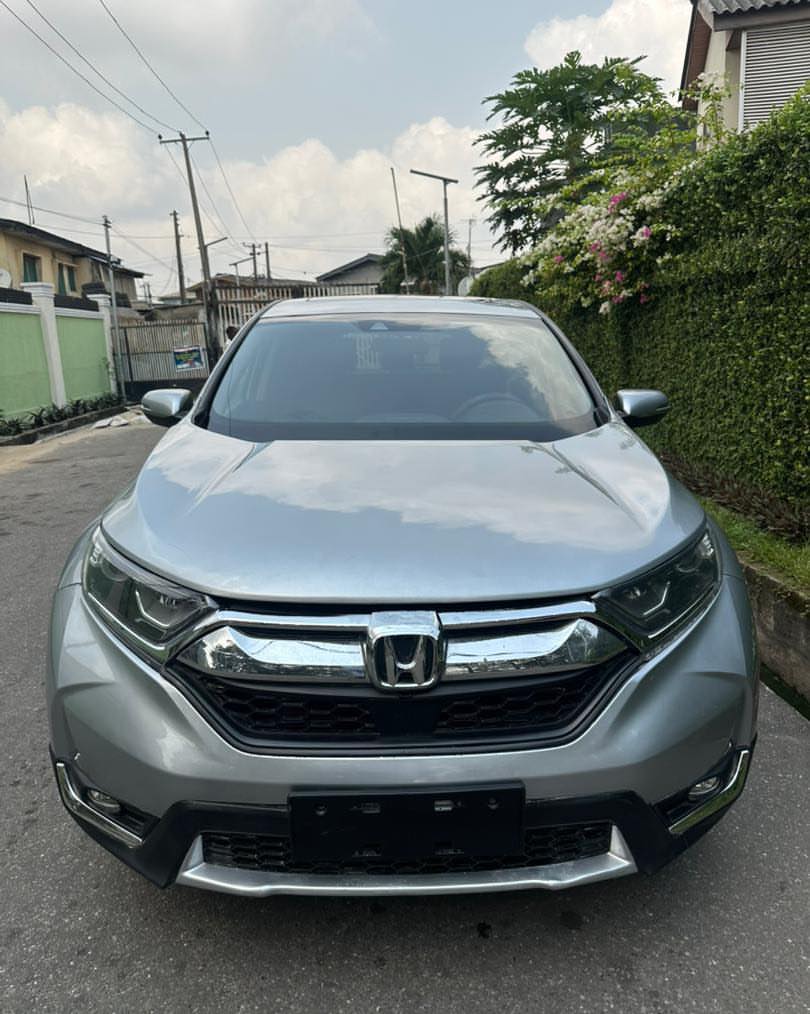 2018 Honda CR-V EX: Luxury & Reliability in Lagos