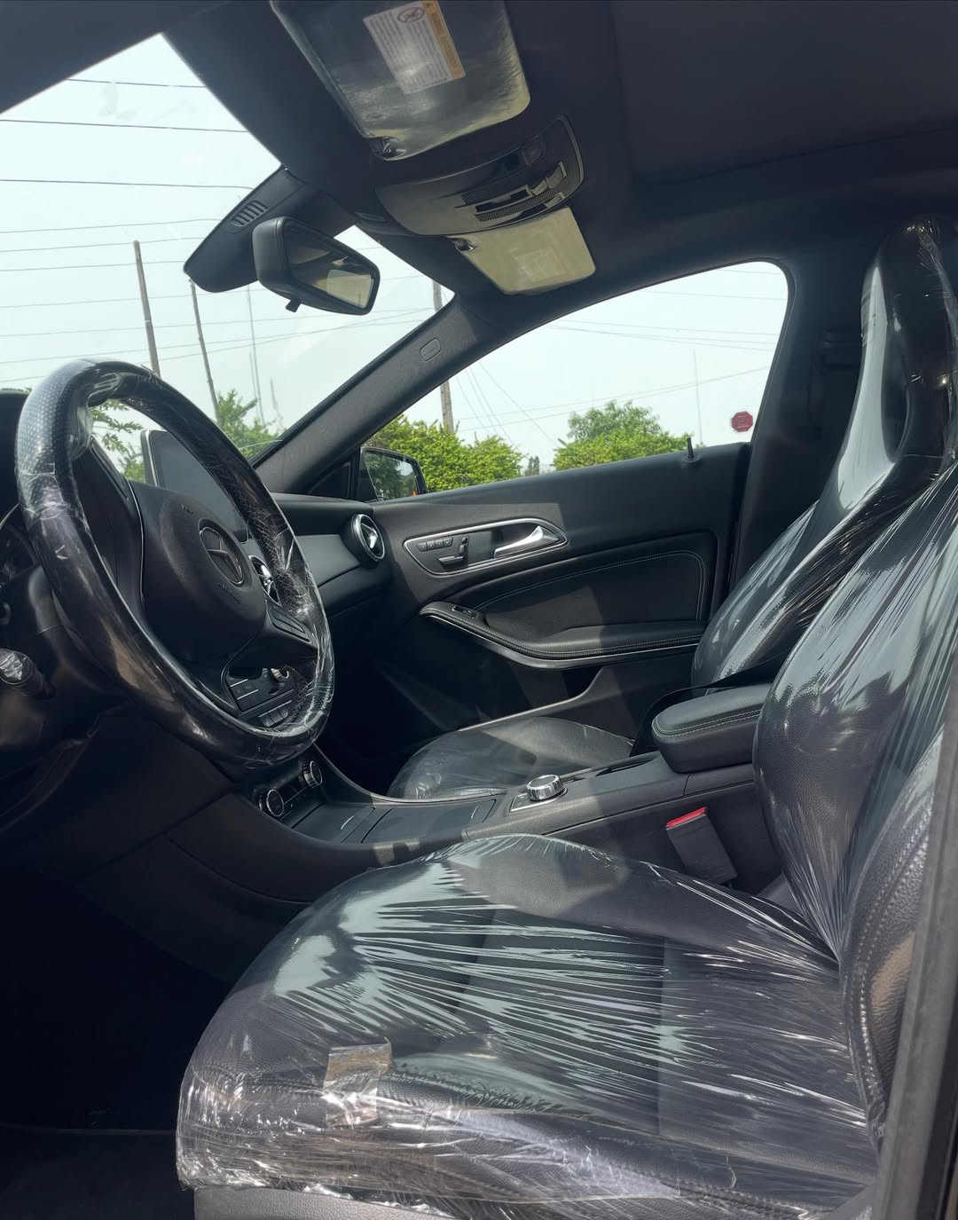 Luxury CLA250: Panoramic Sunroof & 4Matic AWD