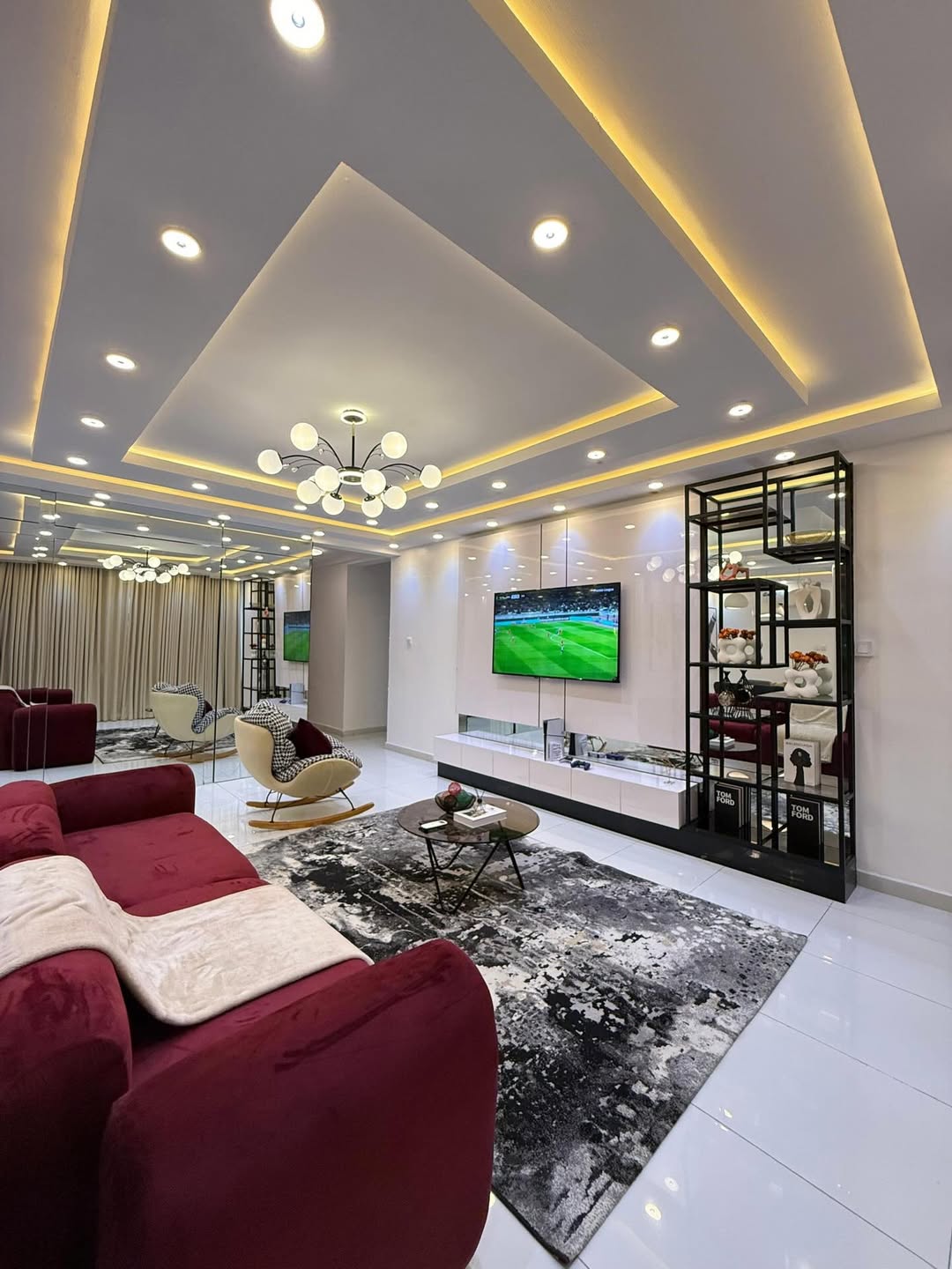 Serene Ikoyi Oasis: Pool, Gym & PS5 Bliss