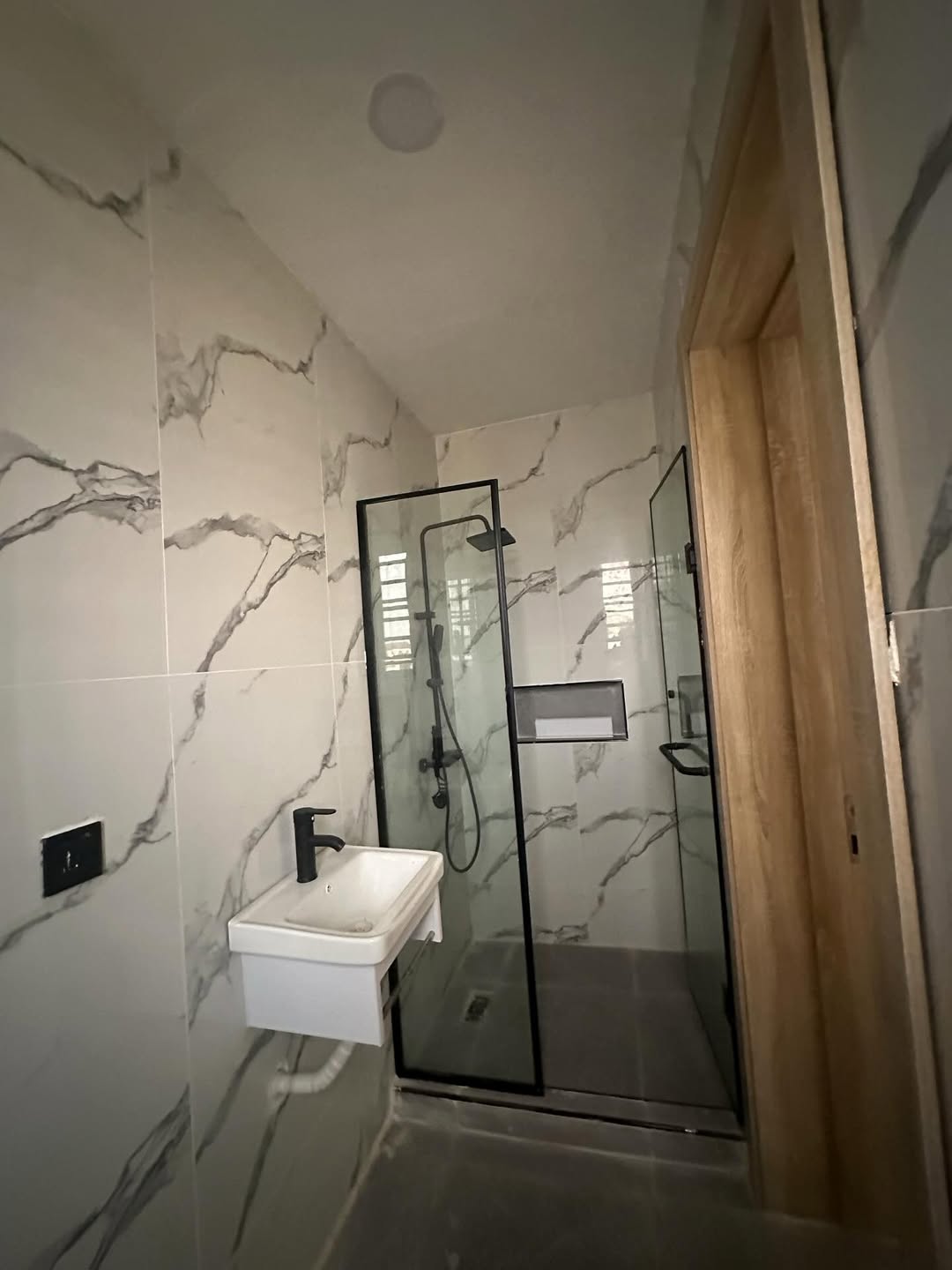 Lekki Phase 1: Your 4-Bedroom Sanctuary Awaits