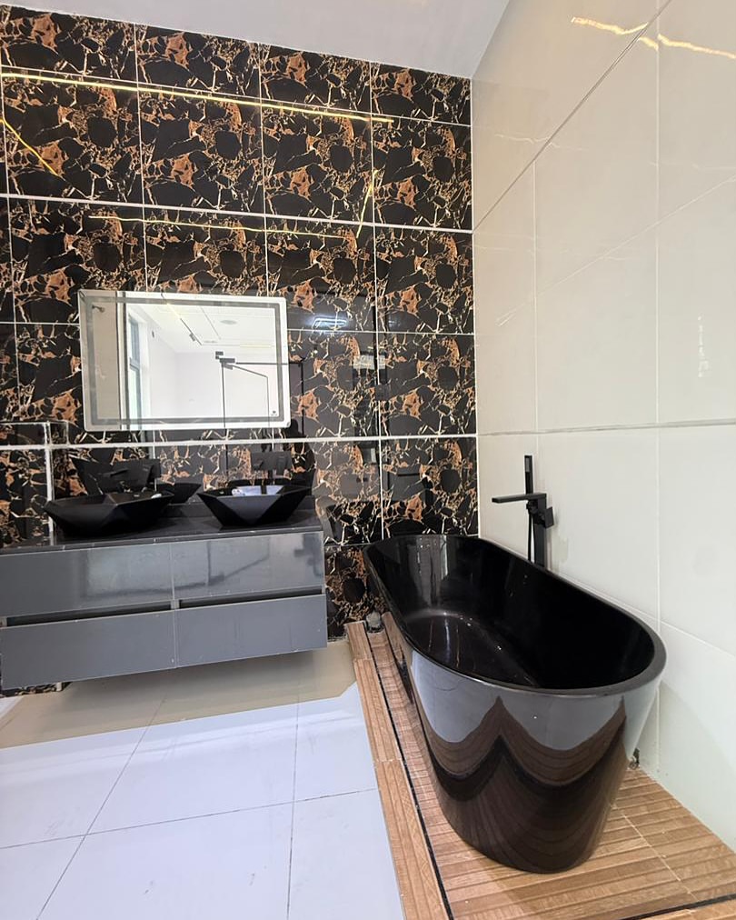 Luxury 5-Bed Dulex with Private Pool in Chevron Lekki