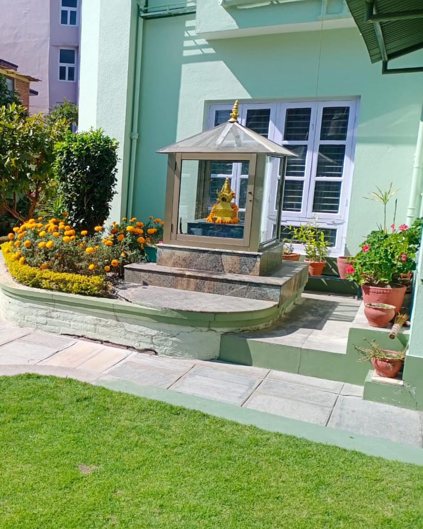 Spacious Maharajgunj Family Home with Garden