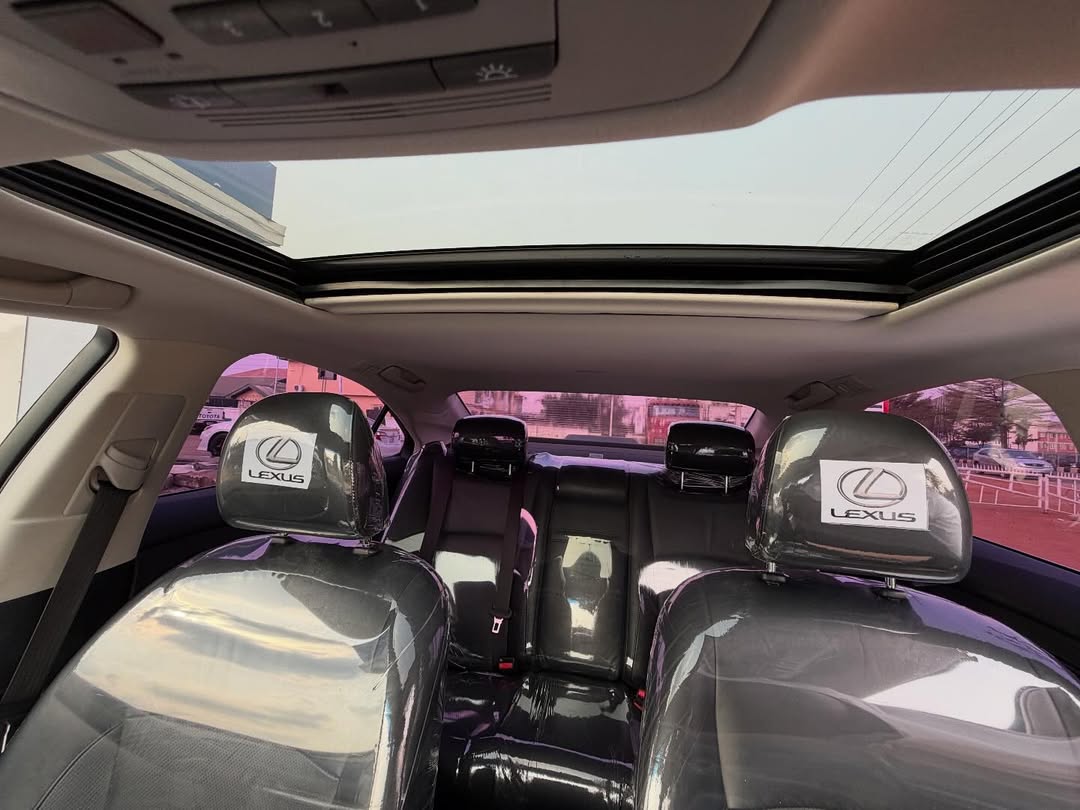 Luxury Redefined: 2010 Lexus ES 350