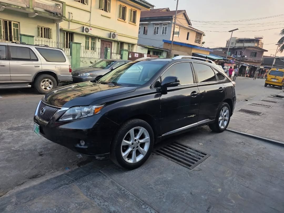 Flawless 2012 Lexus RX350: Untouched & Urgent Sale