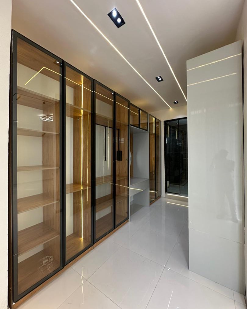 Stunning 5-Bedroom Duplex with Resort-Style Pool in Lekki