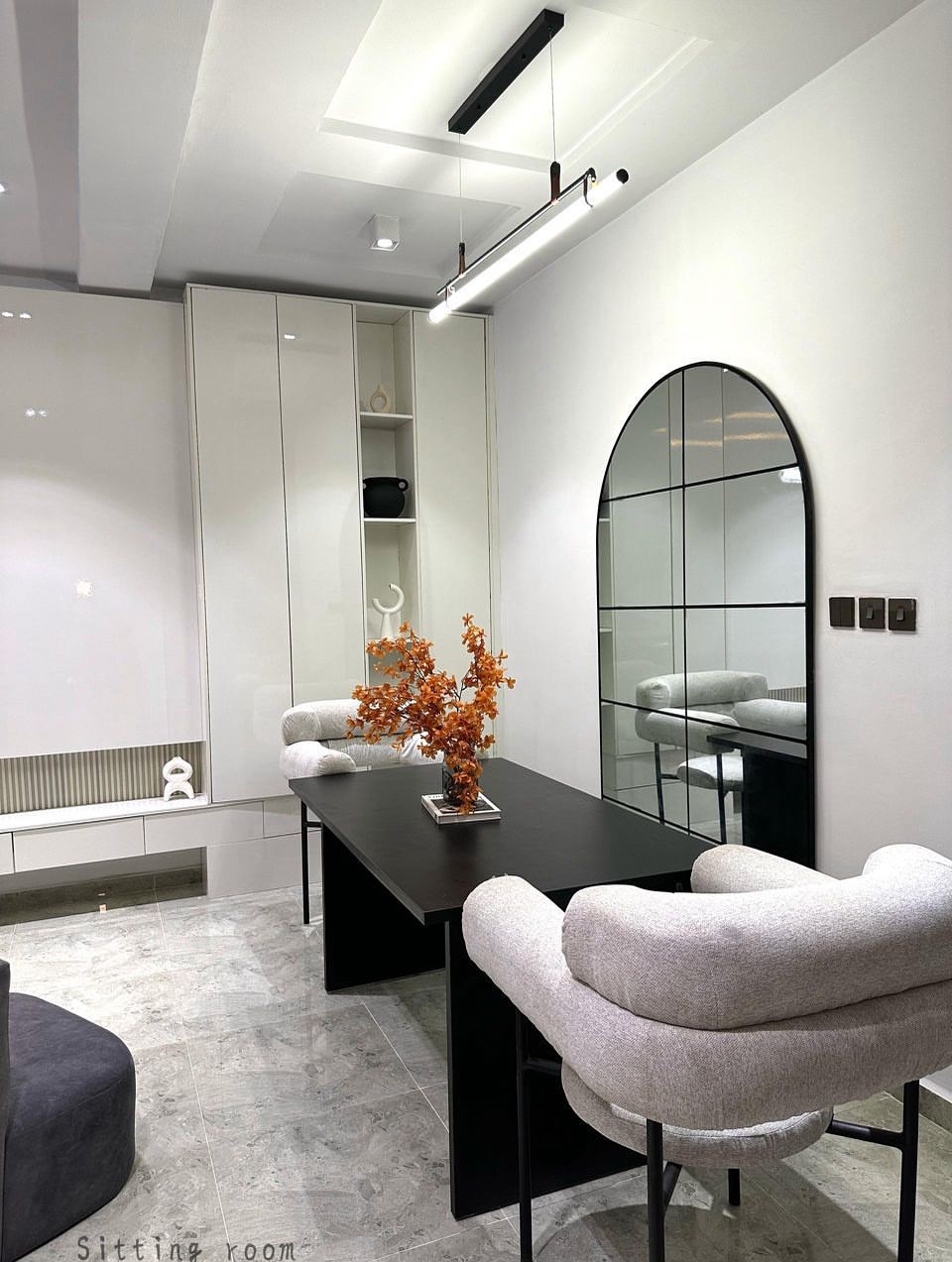 Victoria Bay Oasis: 4BR with Pool & PS5