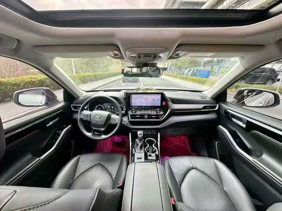 Luxury Arrives: 2023 Toyota Highlander, Delivered