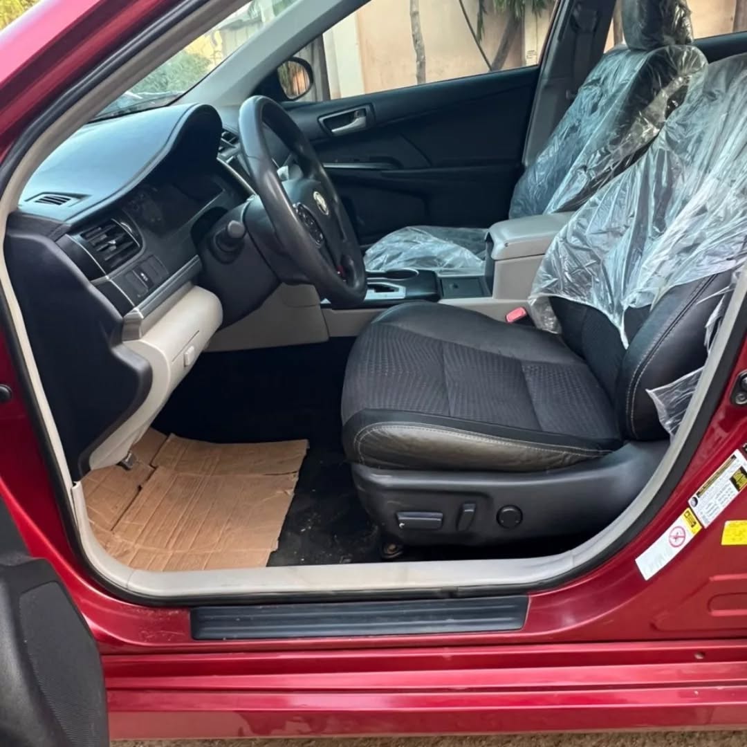 2013 Camry SE: Super Clean, Duty Paid, 9.5M