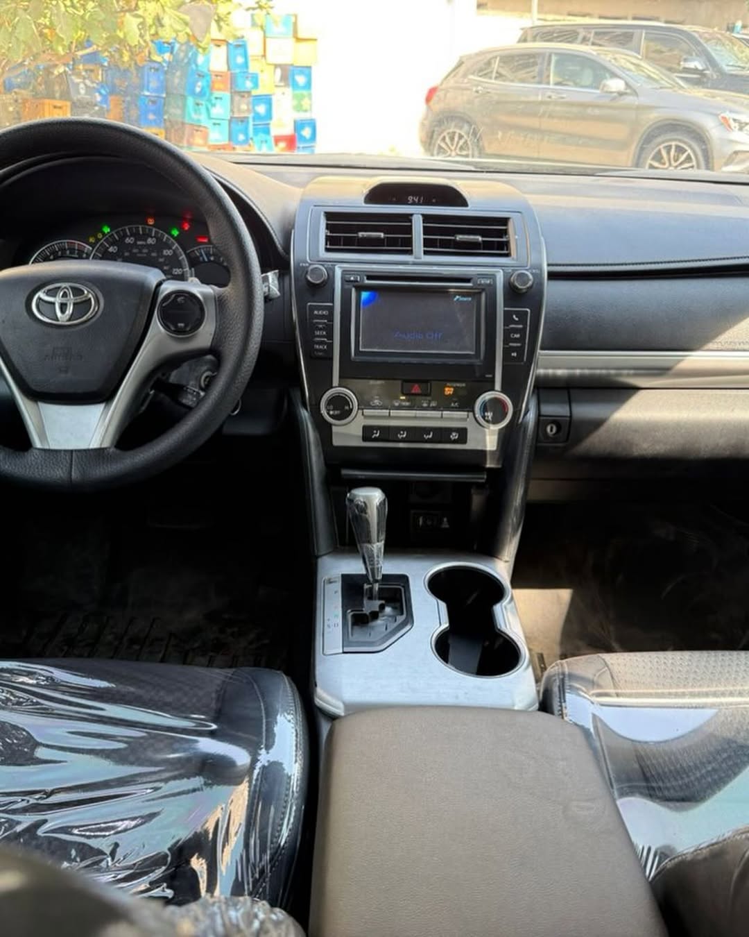 2014 Camry SE: Luxury Features, Duty-Paid & Ready