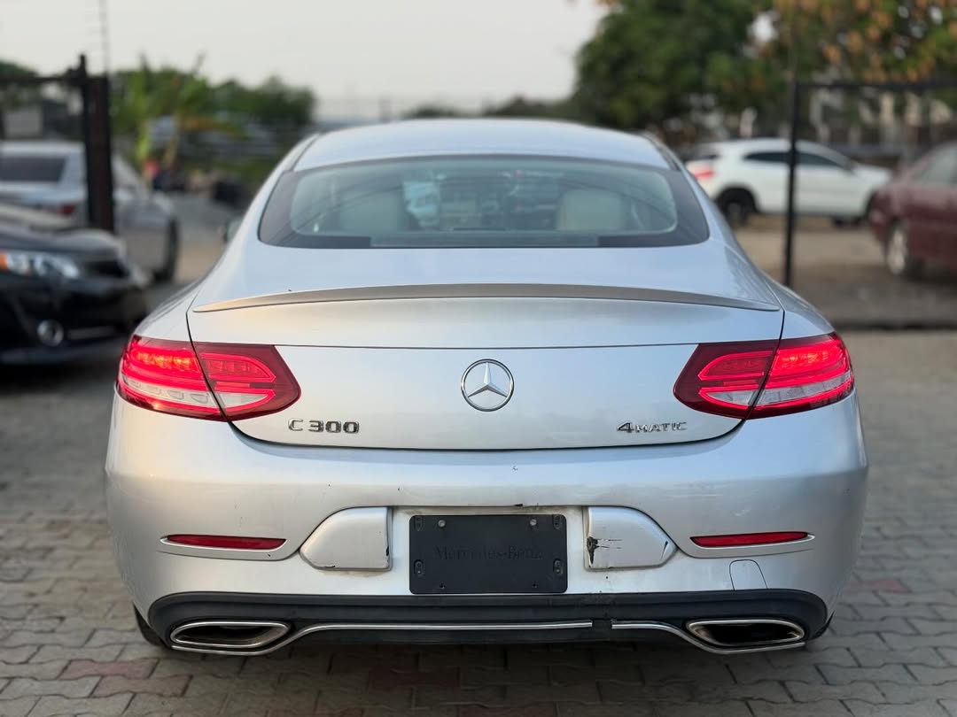 Luxury 2017 C300 Coupe: Panoramic Roof, Cream Interior