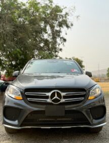 Ultra-Clean 2017 GLE350: Keyless