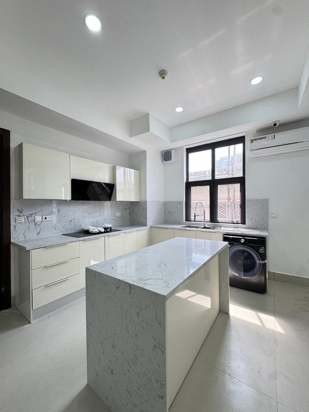 Lekki’s Premier Airbnb Gem with Expressway Views