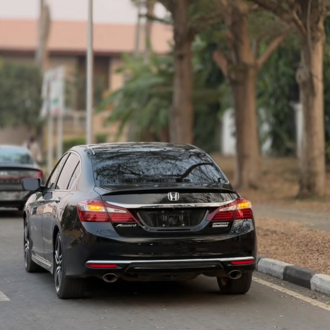 Sleek 2017 Honda Accord Sport: Full Duty, Accident-Free