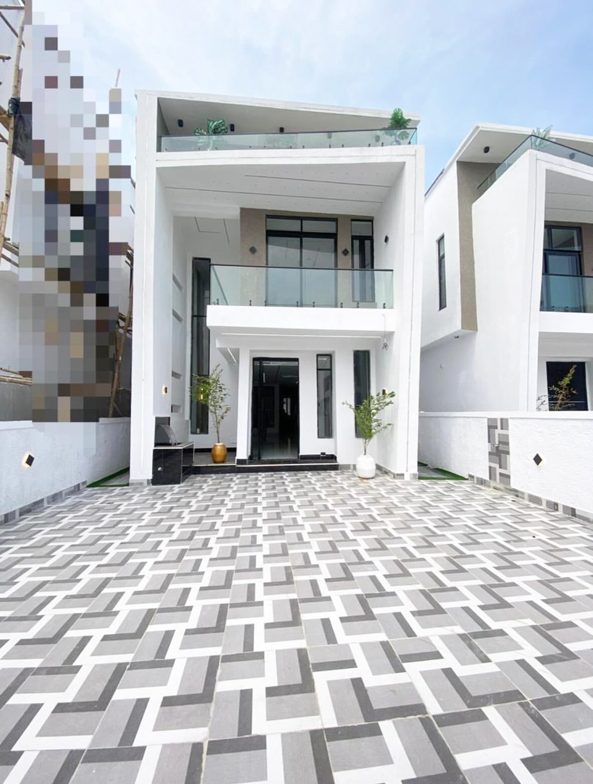 5-Bedroom Palace with BQ in Ajah’s Serene Enclave