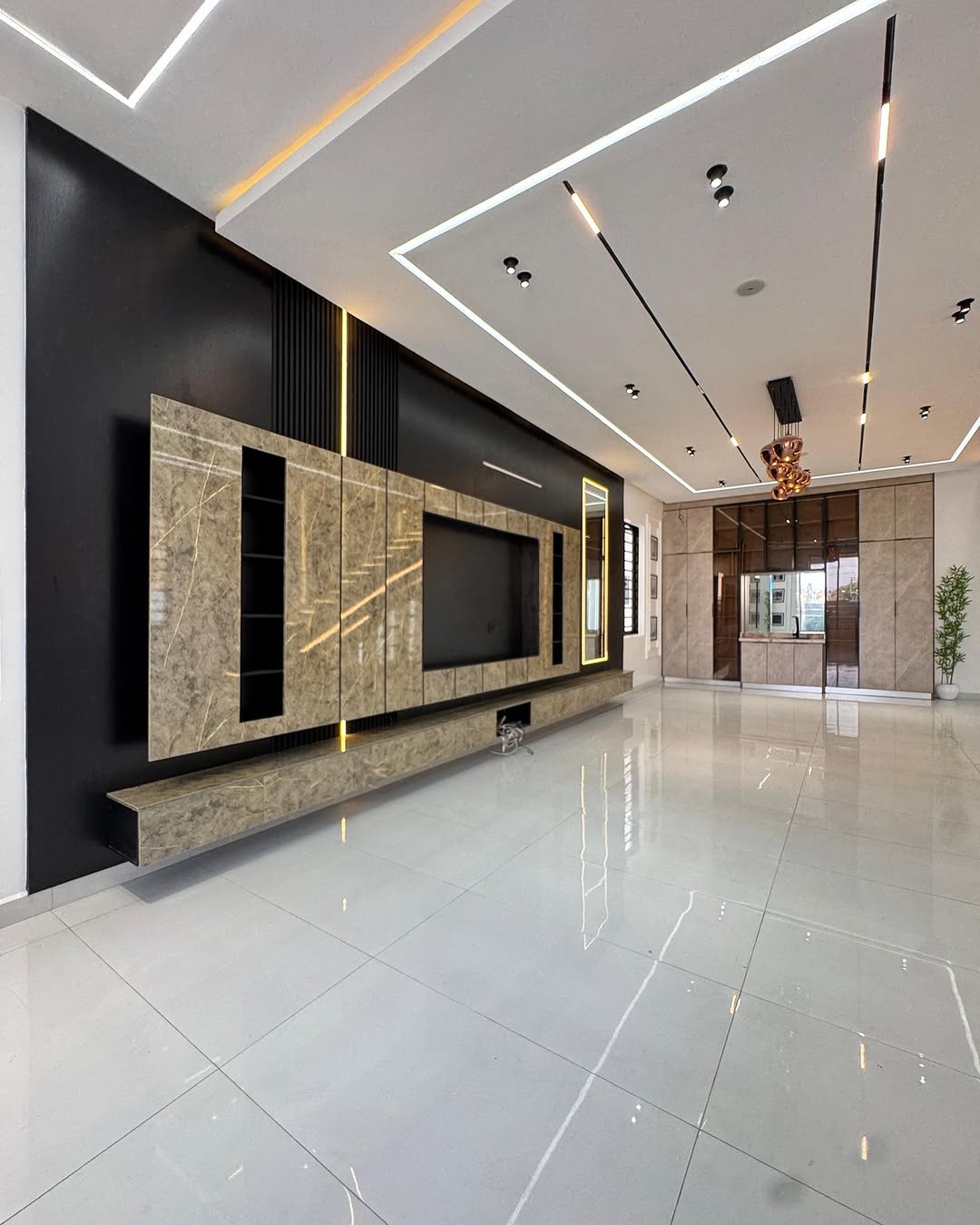 Dream 5-Bed Duplex with Pool & Gym in Ikota