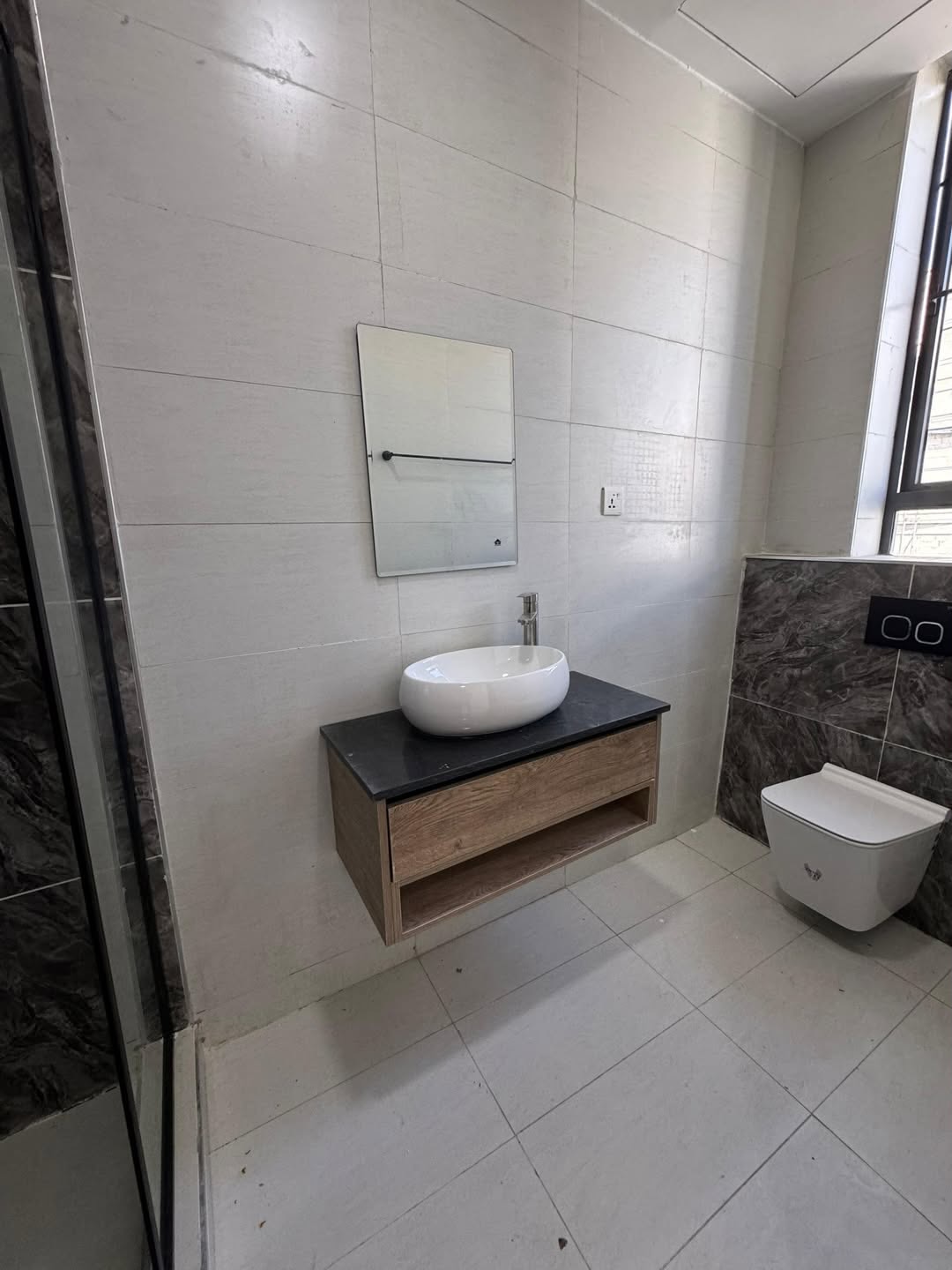 Lekki’s Finest: 2-Bedroom Ensuite Haven with Pool