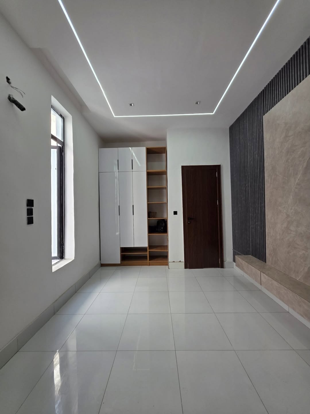 Ultimate 5-Bedroom Estate Gem with Private Pool in Lekki