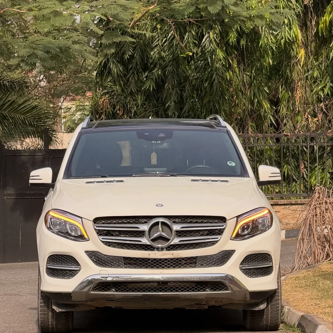 Luxury SUV: Full Option, Duty Paid, 70K Miles