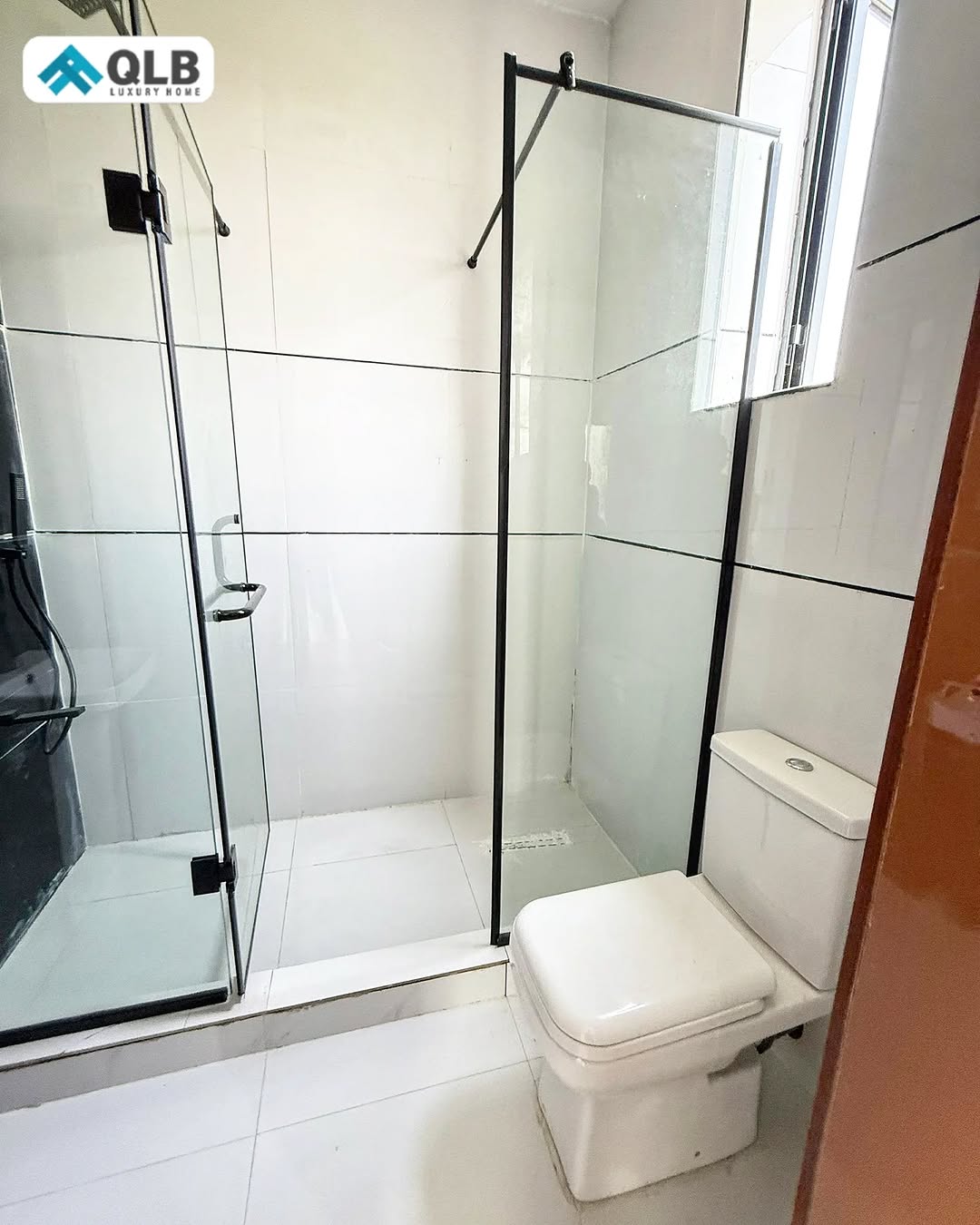 Lagos Luxury: 5-Bed Poolside Haven in Ajah