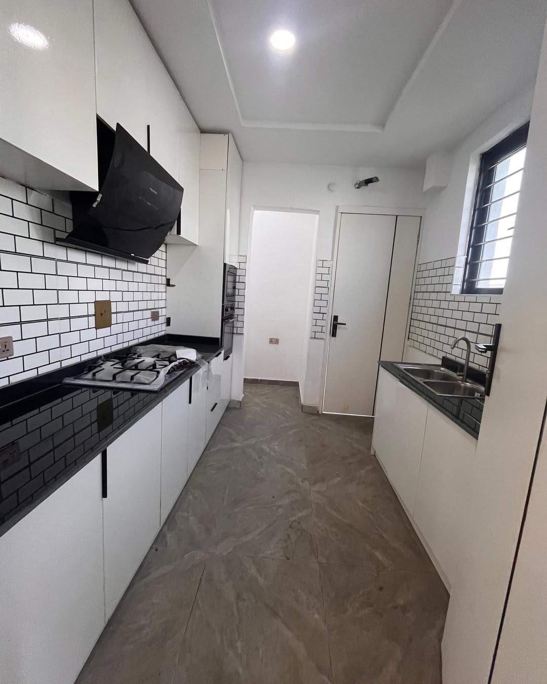 Lekki’s Finest: 2-Bedroom Family Haven in Ikate