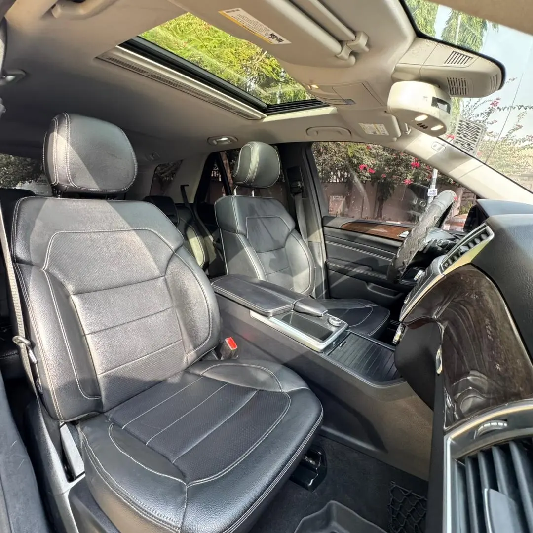 Flawless 2015 Mercedes ML 350: Stress-Free Luxury
