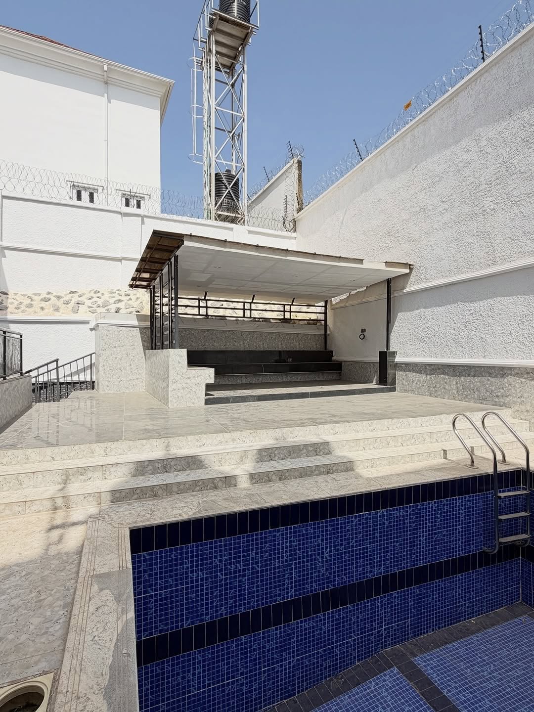 Serene Apo 5-Bed Duplex with Pool & BQ