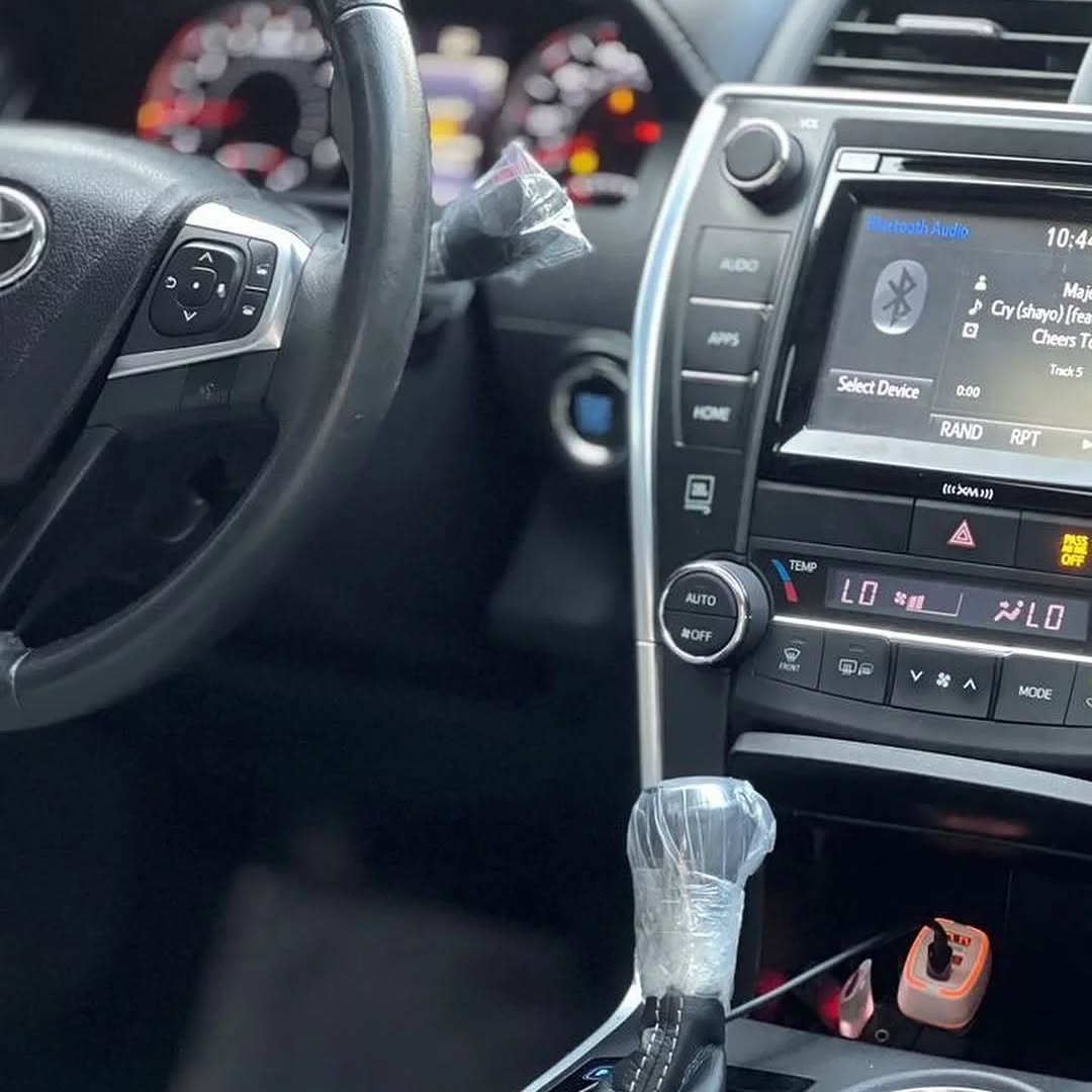 2016 Camry XSE V6: Untamed Power, Immaculate Condition