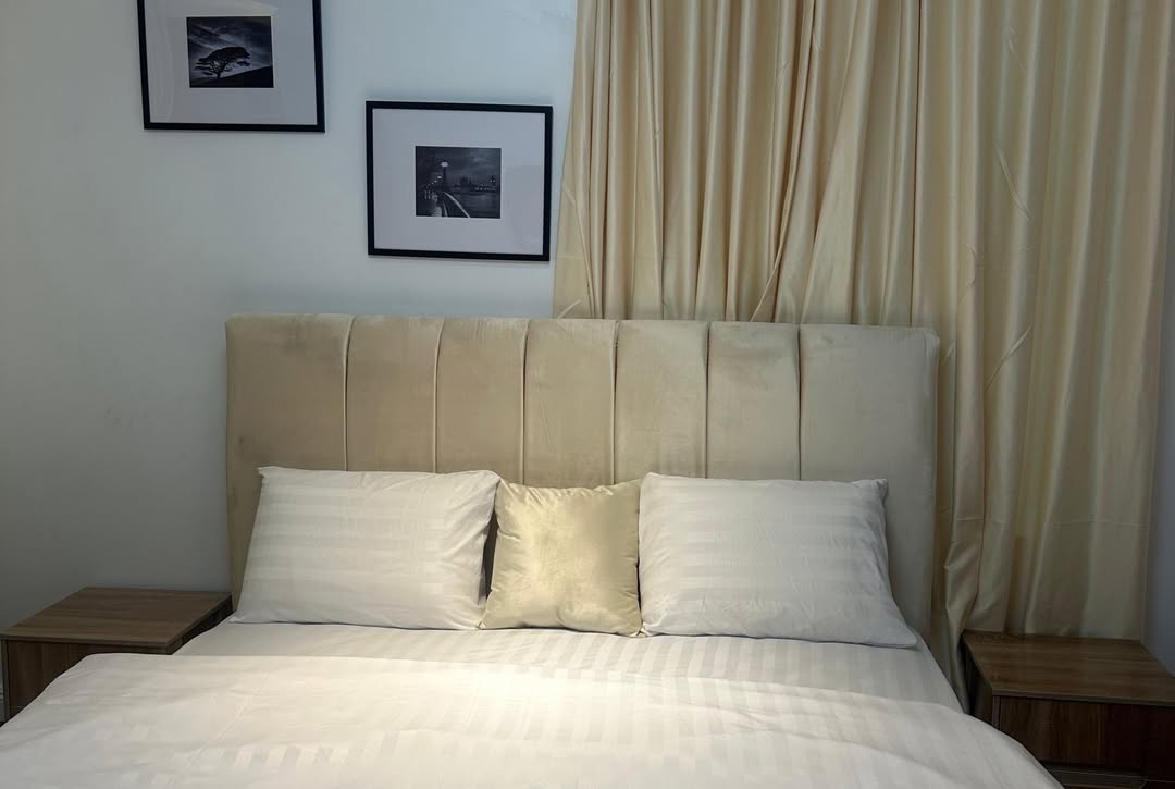 Play, Relax, Live: 2BR Lekki Haven with PS5 & All-Inclusive Luxury